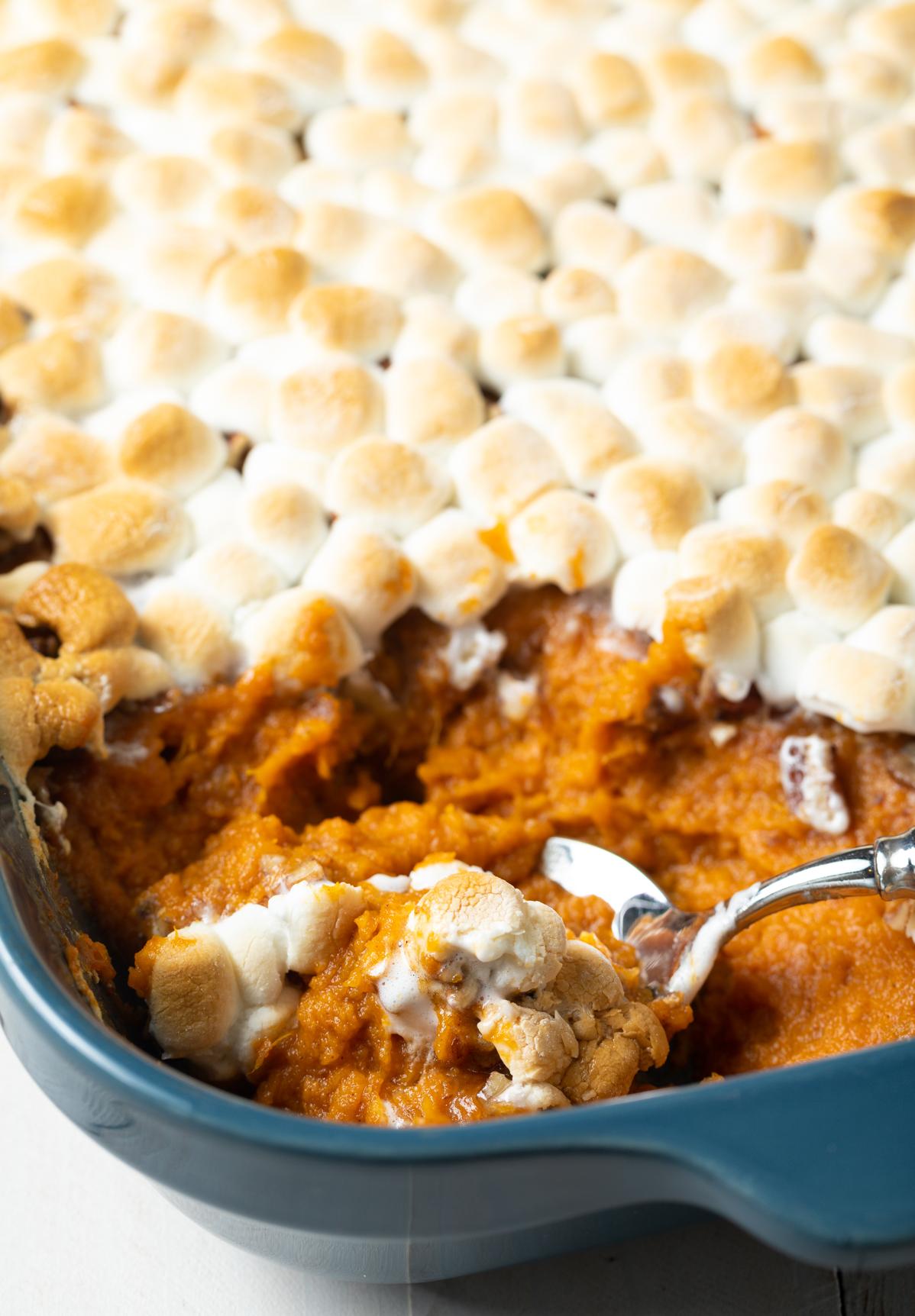  A cozy and comforting casserole perfect for family gatherings.