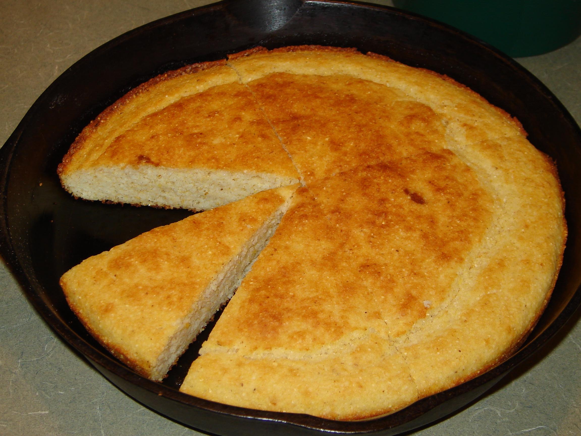  A tantalizing aroma wafts from the freshly baked Southern Buttermilk Cornbread.