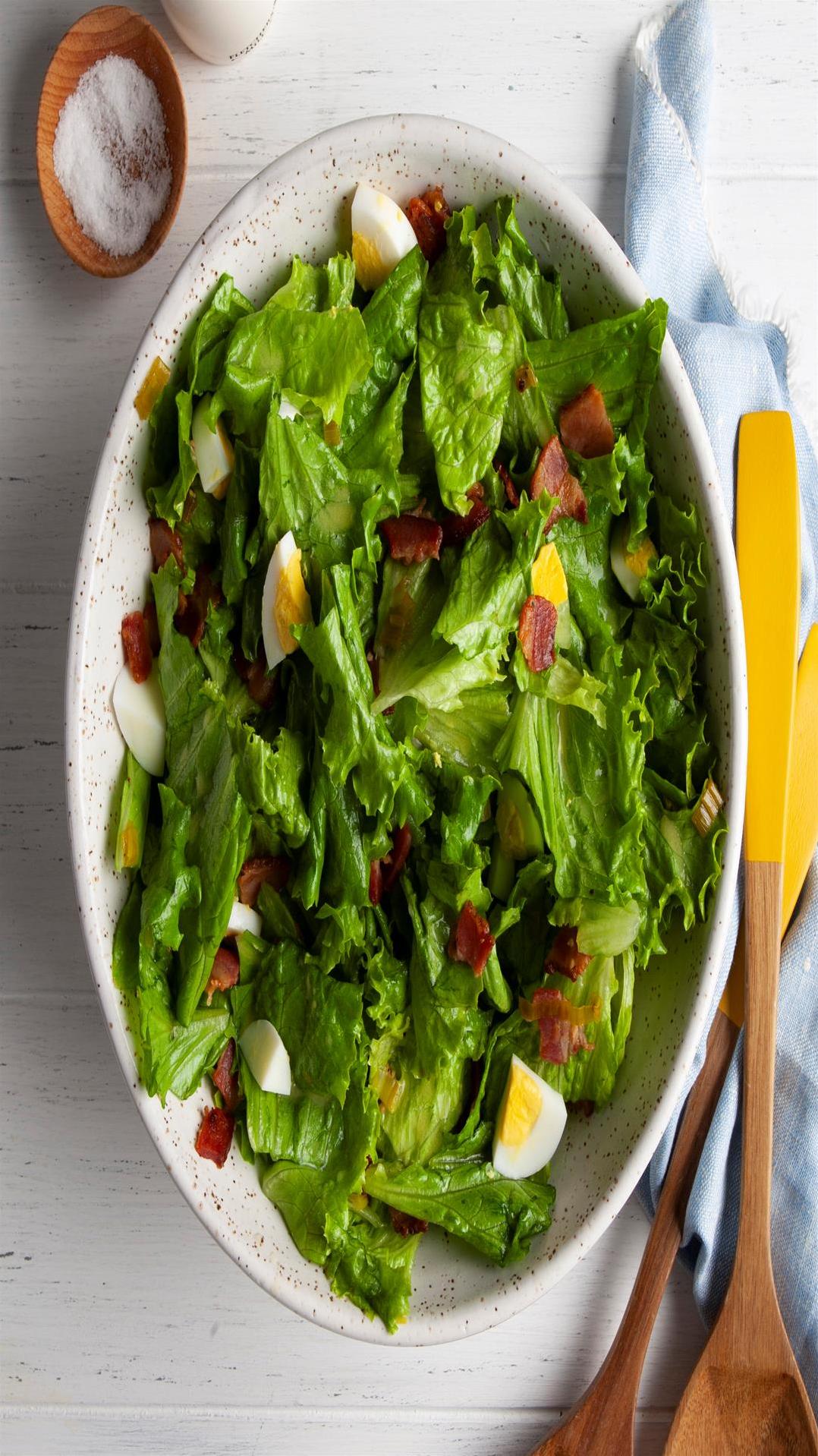  Beautifully seasoned, tangy dressing, adding the perfect amount of umami to the salad.