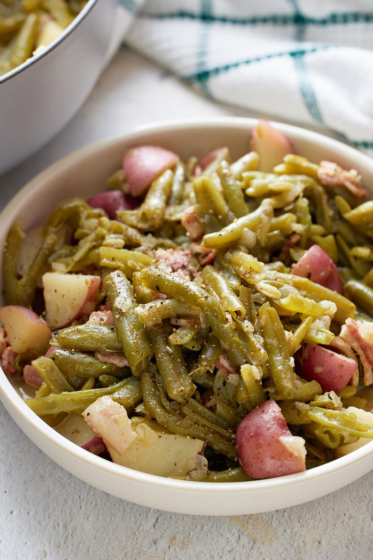  Bring the taste of the south to your dinner table with this delicious dish.