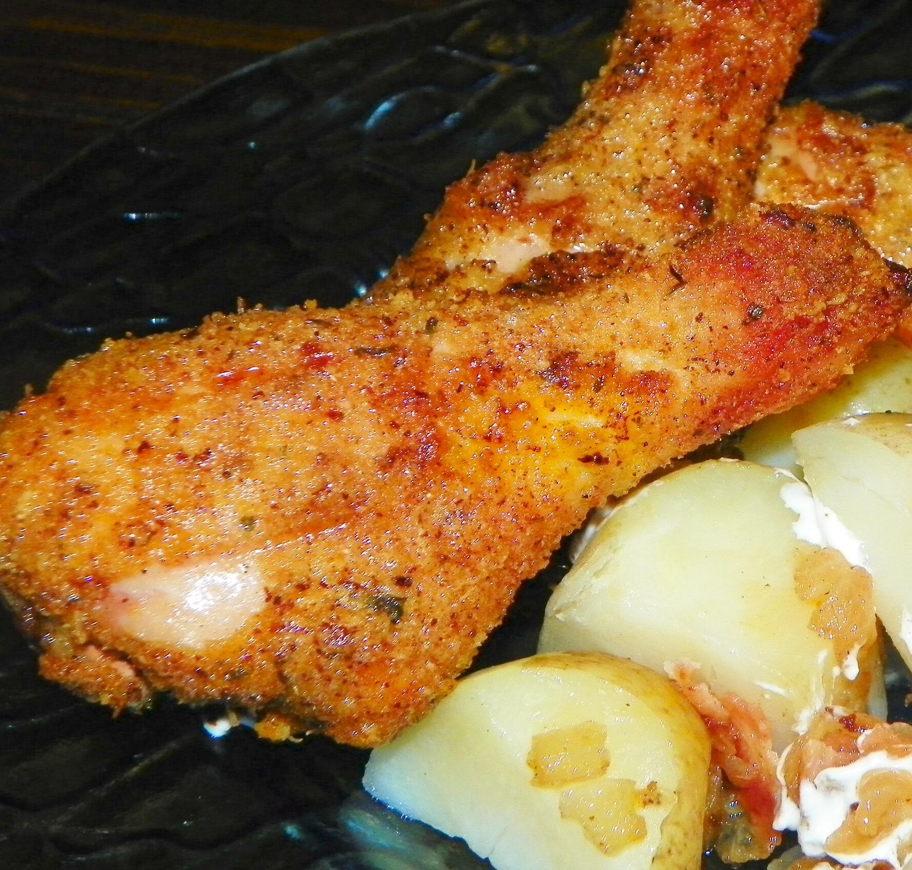  Can you smell the aroma of this crispy and flavorful chicken?