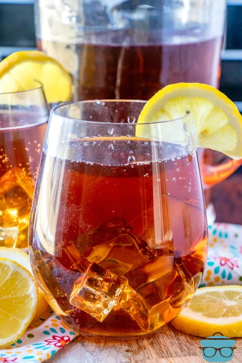  Cooling down with a classic Southern Iced Tea.