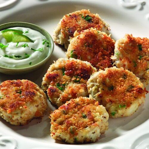 Delicious Southern Crab Cakes With Cool Lime Sauce