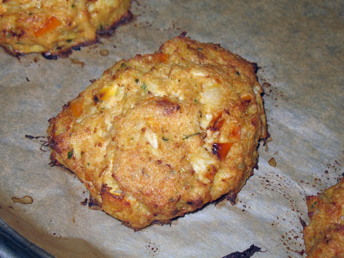  Get ready for some southern delight with these scrumptious crab cakes!