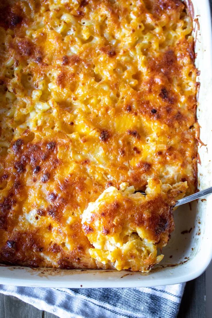  Get your cheese on with this mouthwatering mac n' cheese.