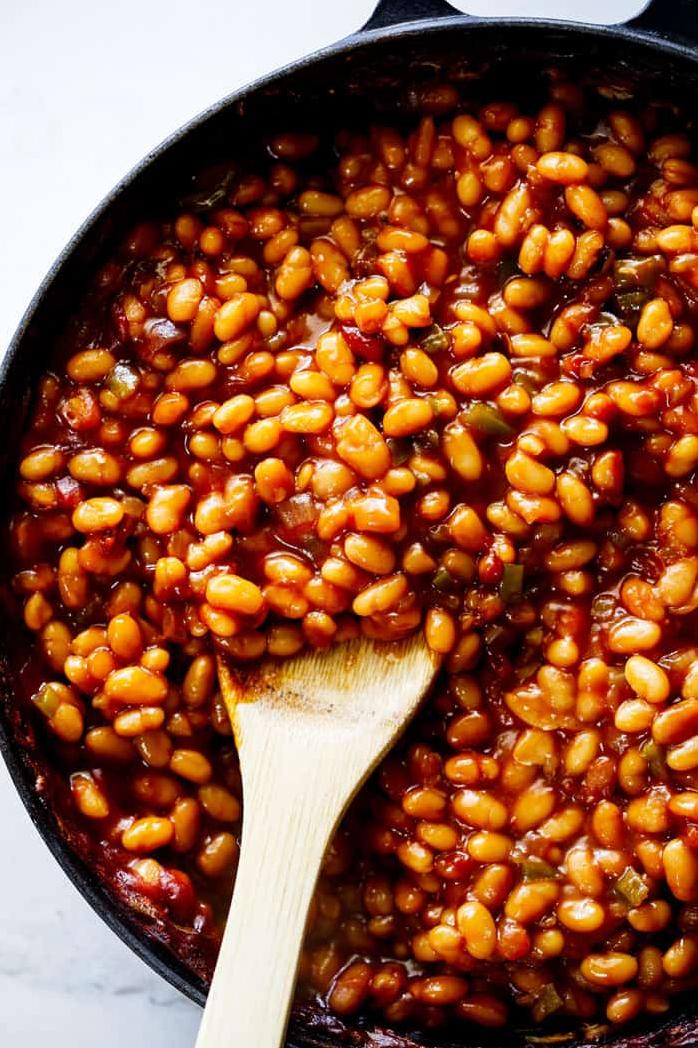  Look at that rich, savory sauce coating each and every bean.