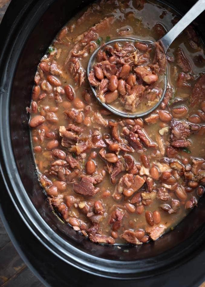  One-pot wonder: Crockpot pinto beans and ham hocks