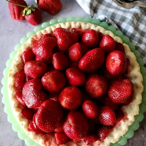 Simple Southern Strawberry Pie
