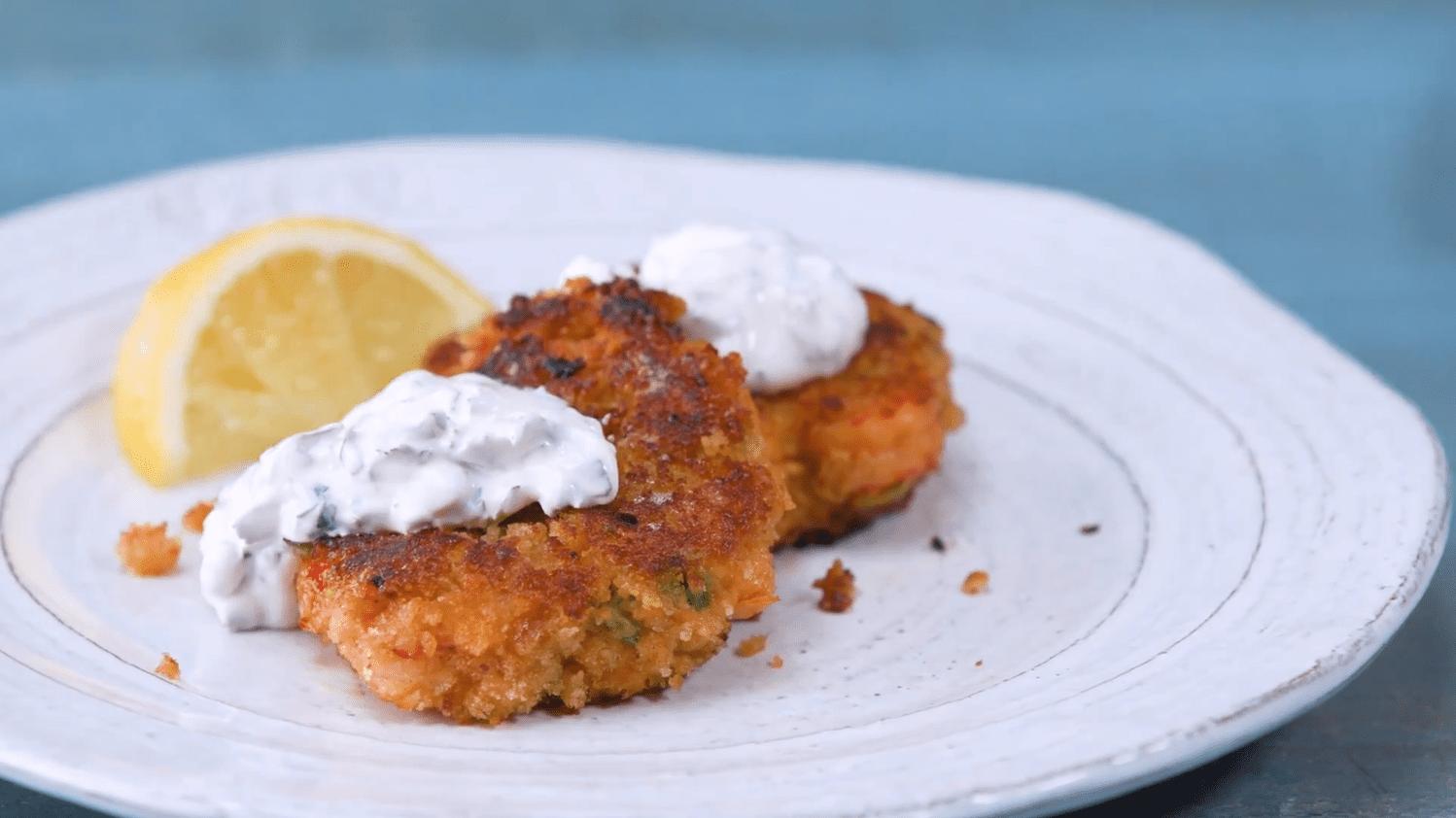 Irresistible Crawfish Cakes For Your Next BBQ!