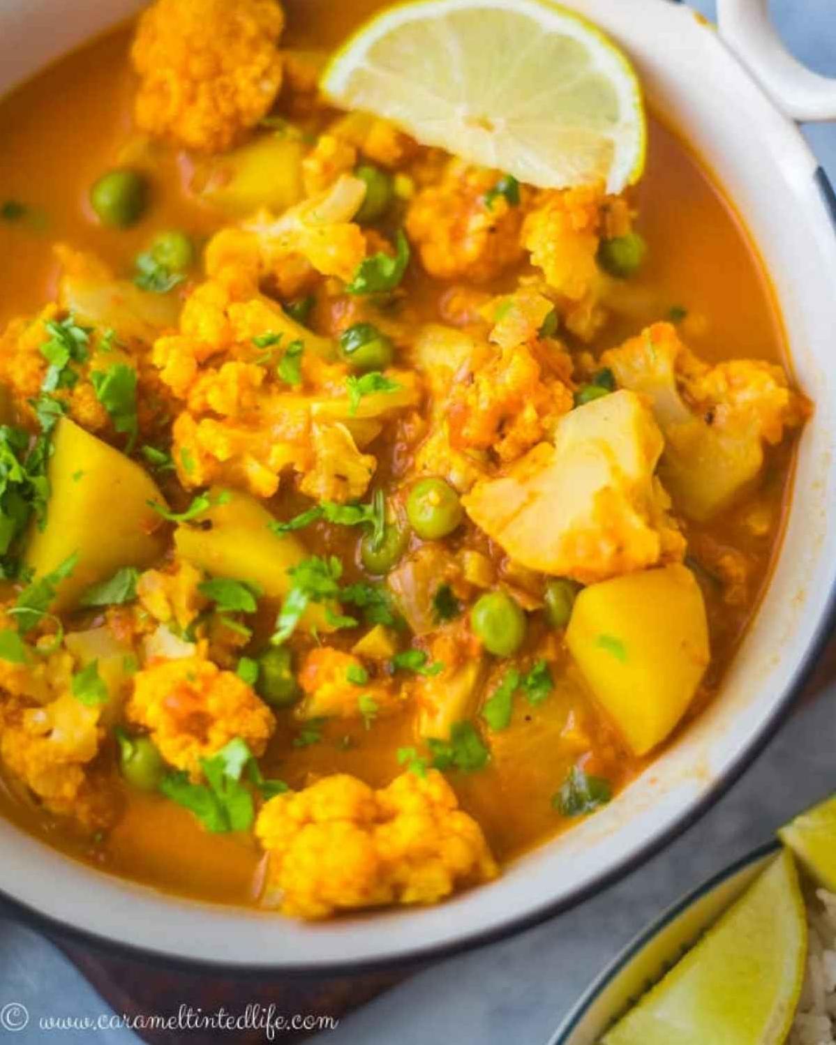 Southern Indian Style Cauliflower and Potato Curry