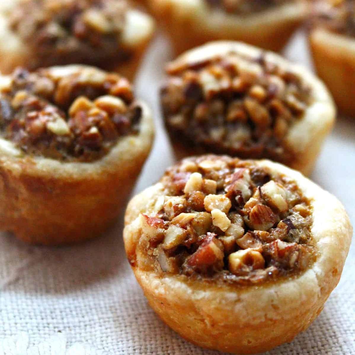 Delicious Southern Pecan Pie Mini Tarts-Tartlets Recipe