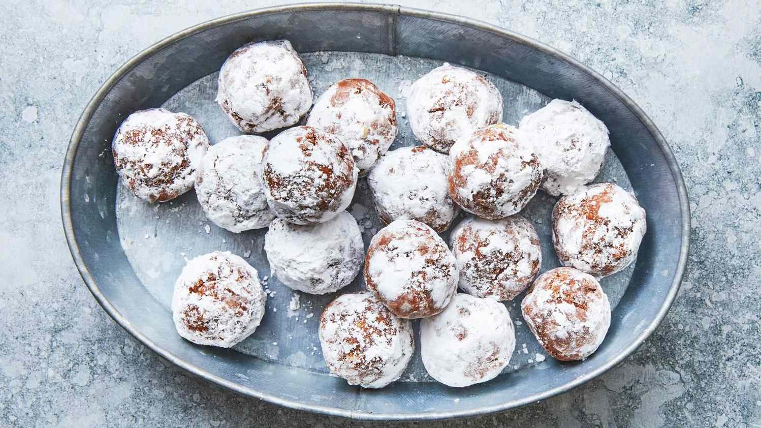 Delicious Southern Rum Balls Recipe for Your Sweet Tooth
