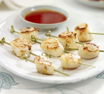 Southern Scallops With Sweet Tea Chili Sauce