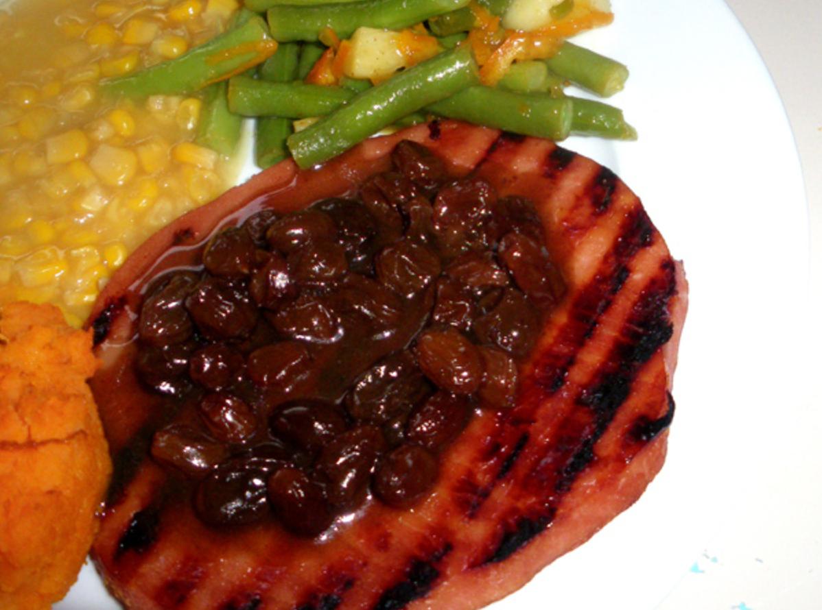  Sweet and tangy raisin sauce, perfect for a variety of dishes!