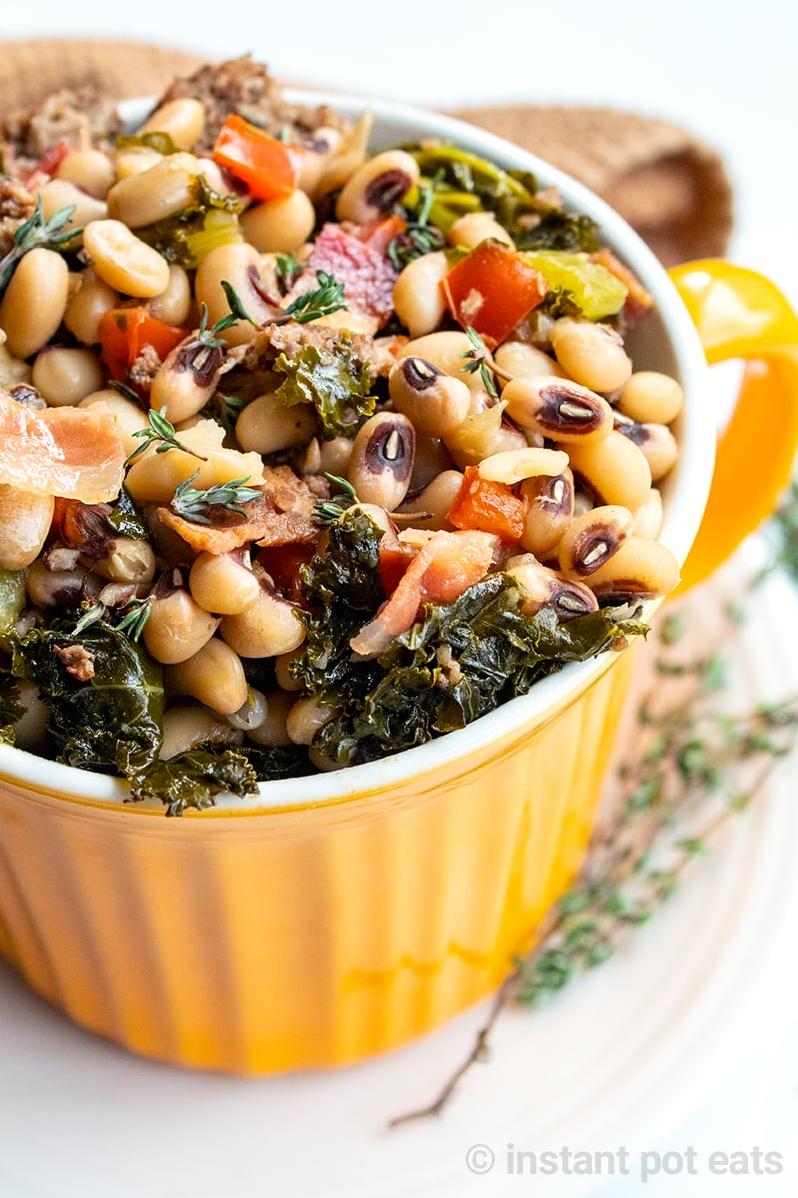  The subtle hint of smoked paprika gives these black-eyed peas a smoky, savory taste.