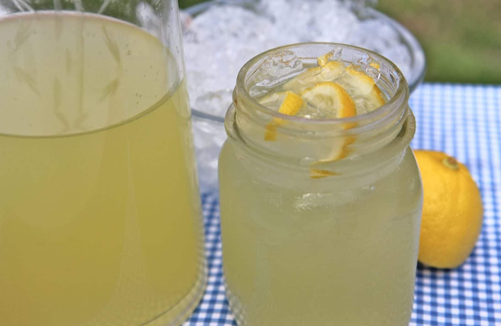  This lemonade recipe is sunshine in a glass!