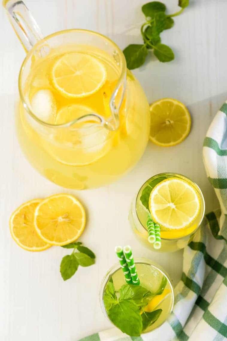 When life hands you lemons, make Southern-style lemonade!